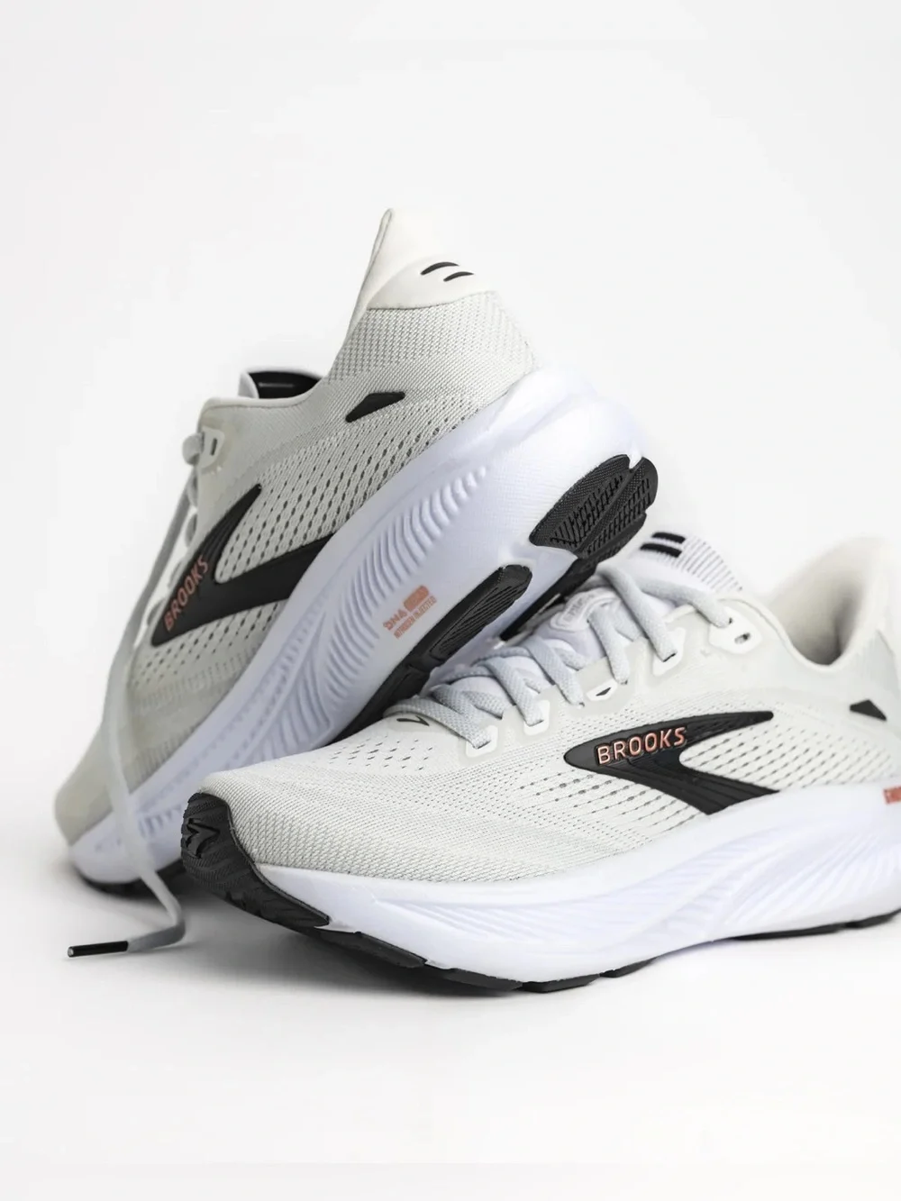 Brooks Ghost 18 Running Shoes White Black Rose Gold Tennis Sneakers Women’s 5.5